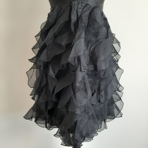 Black halter-neck dress with fringed skirt by TRUESE, size 6 - Picture 4 of 6